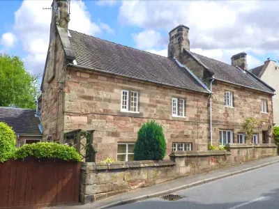 Ash House Hotels near Alton Towers