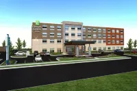 Holiday Inn Express & Suites Fort Myers Airport Hotels in Lee County