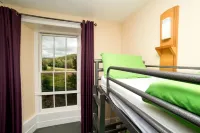 YHA Coniston Holly How Hotel dekat Tarn Hows