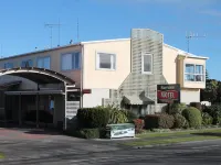 Riverview Motel Hotels near Winter Gardens