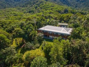 Daintree Manor B&B