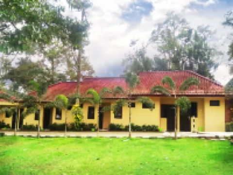 Duyung Trawas Hill Hotel a Trawas