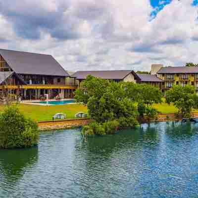 Amora Lagoon Hotel Hotel Exterior