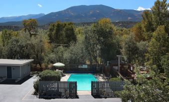 Salida Inn & Monarch Suites