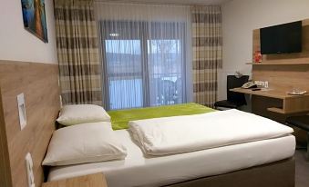 Gasthaus Pension Rezatgrund - Housity