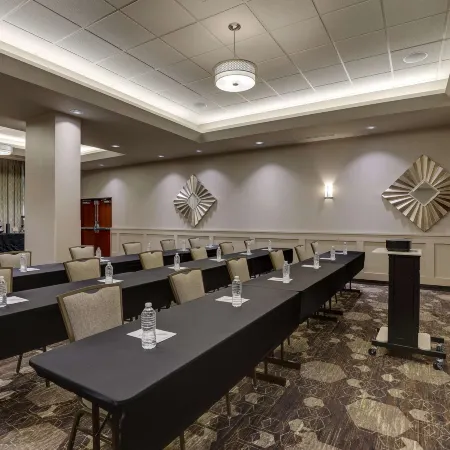 Drury Inn & Suites Cincinnati Northeast Mason