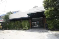 Bamboe Inn 2 Homestay Hotels in 