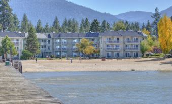 Beach Retreat & Lodge at Tahoe