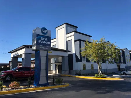 Best Western Lexington Inn Отели в г. Фейетт