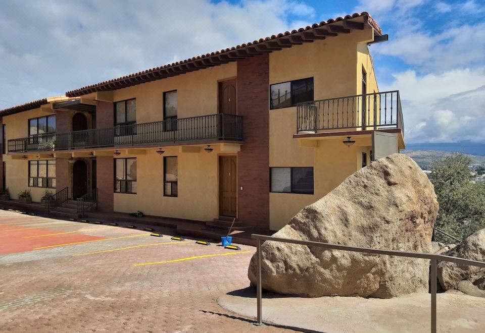 hotel overview picture