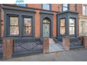 Central Belfast Apartments: University Street