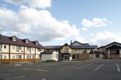 Resort Inn North Country Отели рядом с достопримечательностью «Furano Winery»