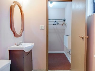 One-Bedroom Suite with Jacuzzi