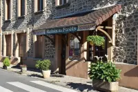 Le Relais des forêts فنادق في Creuse