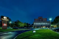 DoubleTree by Hilton Hotel Tinton Falls - Eatontown