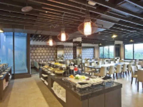 Renyi Lake Hotel Hotels in Chiayi County