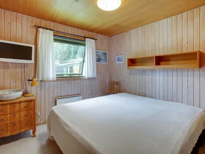 "Elif" - 400m from the Sea