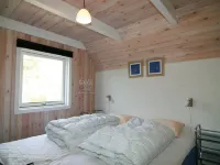 "Sys" - 500m from the Sea