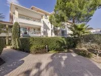 Le Clos Saint Saens - 3-Star