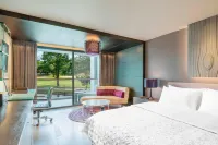 Le Méridien Suvarnabhumi, Bangkok Golf Resort & Spa Hotels in Bang Phli