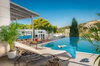 Hotel Uvala - ติดทะเล