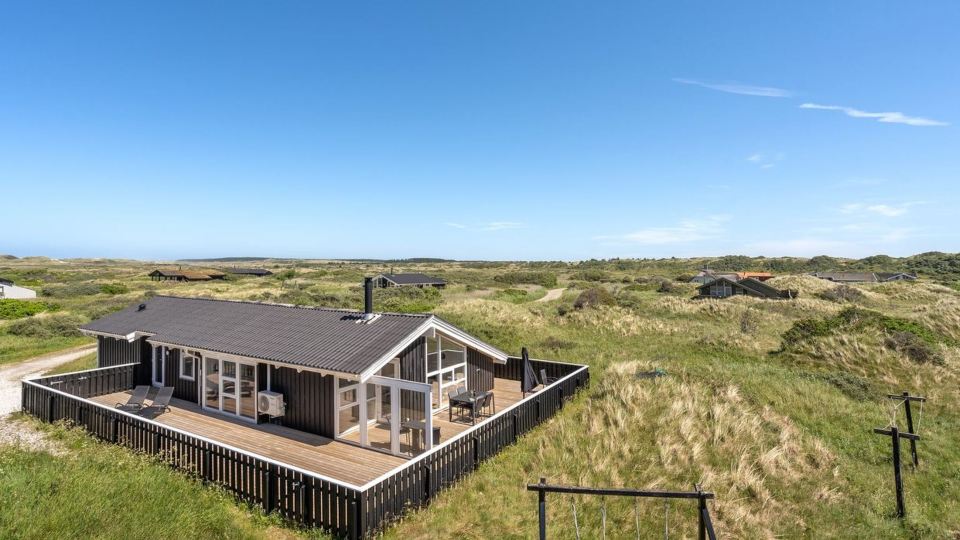 "Randulf" - 450m from the Sea