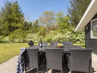 "Ingward" - 300m to the Fjord Hotels in Tarm