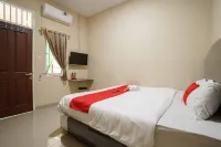 RedDoorz Near Ubl Lampung 2 Hotels in Kedaton