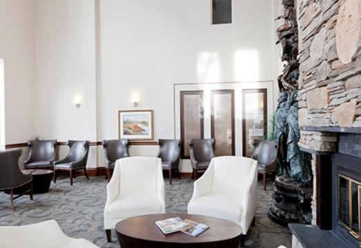 엘름 허스트 인 & 스파