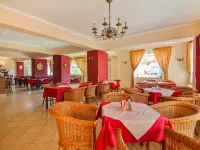 Villa Antares I & II Hotels near Neptun