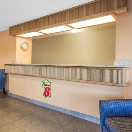 Super 8 by Wyndham LaGrande
