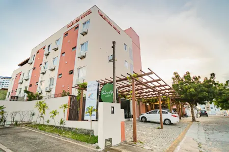 Valencia Hotel Natal Отели в г. Парнамирин