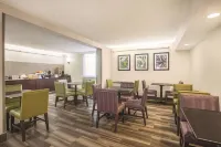 La Quinta Inn & Suites by Wyndham Fort Lauderdale Tamarac Hôtels à : Tamarac