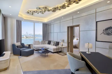 The St. Regis Dubai, the Palm