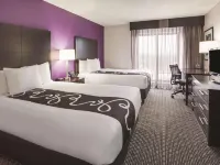 Bloom Hotel Hotels in Bloomington