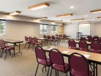 Country Inn & Suites by Radisson, Cedar Rapids Airport, IA Hotels in Cedar Rapids