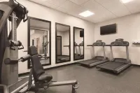 Country Inn & Suites by Radisson, Belleville, on - Gym