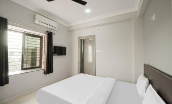 Hotel Grace Premium Bhubaneswar Near Khandagiri - Excellent Quality Room - Couple Friendly