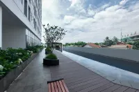Good Deal and Homey Studio Serpong Garden Apartment By Travelio Hotels in Cisauk