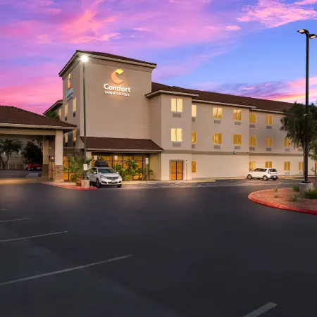 Comfort Inn & Suites Las Vegas - Nellis