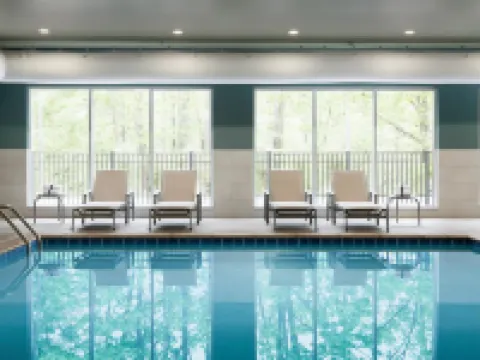 ホリデイ イン エクスプレス & スイーツ サンノゼ エアポート by IHG サンノゼのホテル