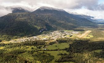 Alto Melimoyu Hotel & Patagonia