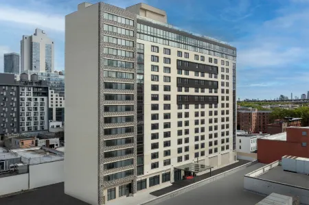 Residence Inn New York Queens Отели рядом с достопримечательностью «Музеум оф Мовинг Имедж»
