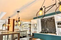 Behomy Corner Eight Lippo Karawaci Hotels in Curug