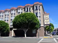 Cow Hollow Inn and Suites Hotel berhampiran Kubu Point