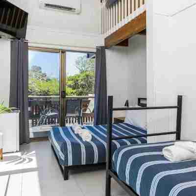 Aquarius Backpacker Resort Rooms