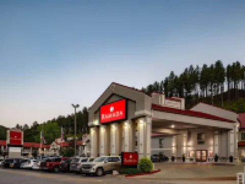 Ramada by Wyndham Keystone Near Mt Rushmore Hoteles en Keystone