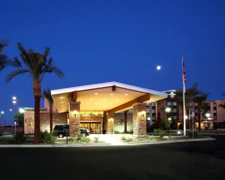 Homewood Suites by Hilton Phoenix Chandler Fashion Center Отели рядом с достопримечательностью «Колледж Чандлер Гилберт Коммьюнити в Пекос Кампус»