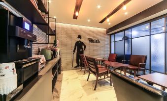 Busan Daeyeondong Hotel Smith