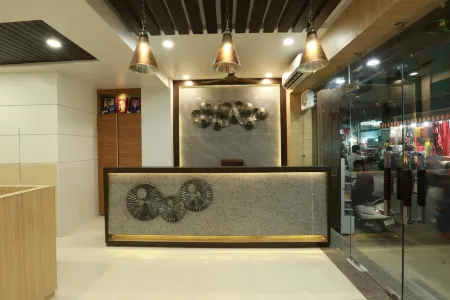 Hotel Royal Palace Отели рядом с достопримечательностью «Кваджа Гариб Навас Дарга Шариф»